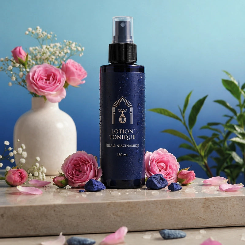 Flacon de lotion tonique bleu foncé à pompe spray, 150 ml, étiquette dorée
