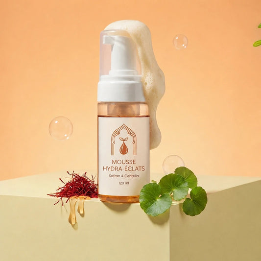 Flacon-pompe de mousse hydra-éclats, liquide ambré, étiquette crème, 120 ml