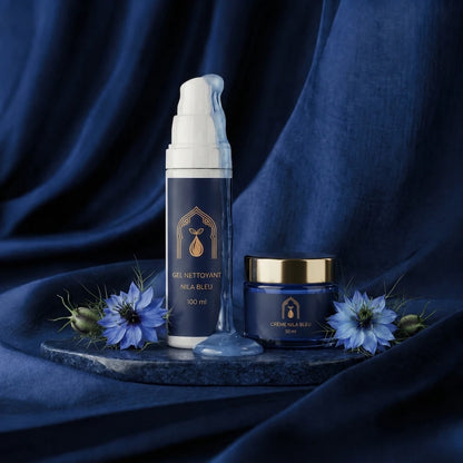 Flacon de gel nettoyant nila bleu, pompe spray blanche, 100 ml.