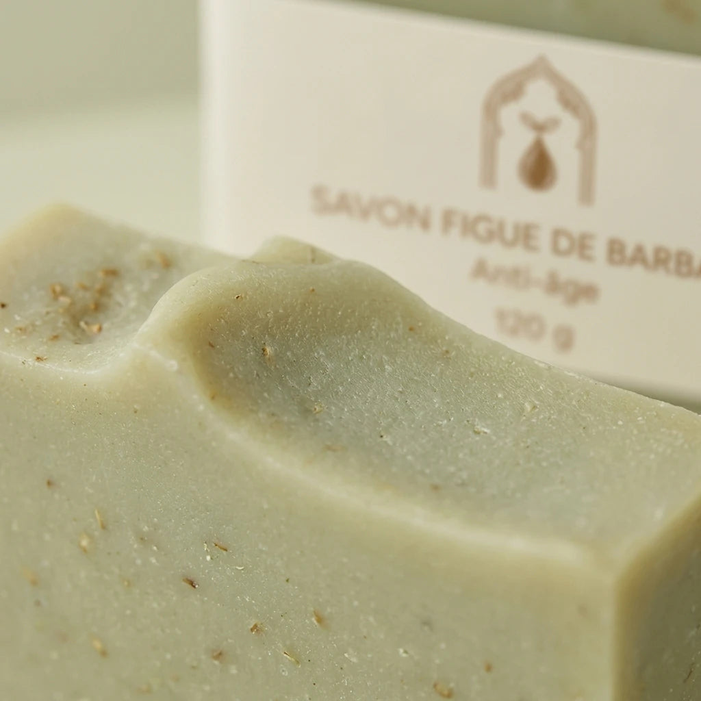 Barre de savon à la figue de barbarie crème, texture fine et petits grains