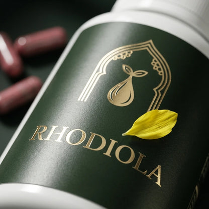 Étiquette du flacon Rhodiola, avec capsule rose et inscription dorée sur fond vert.