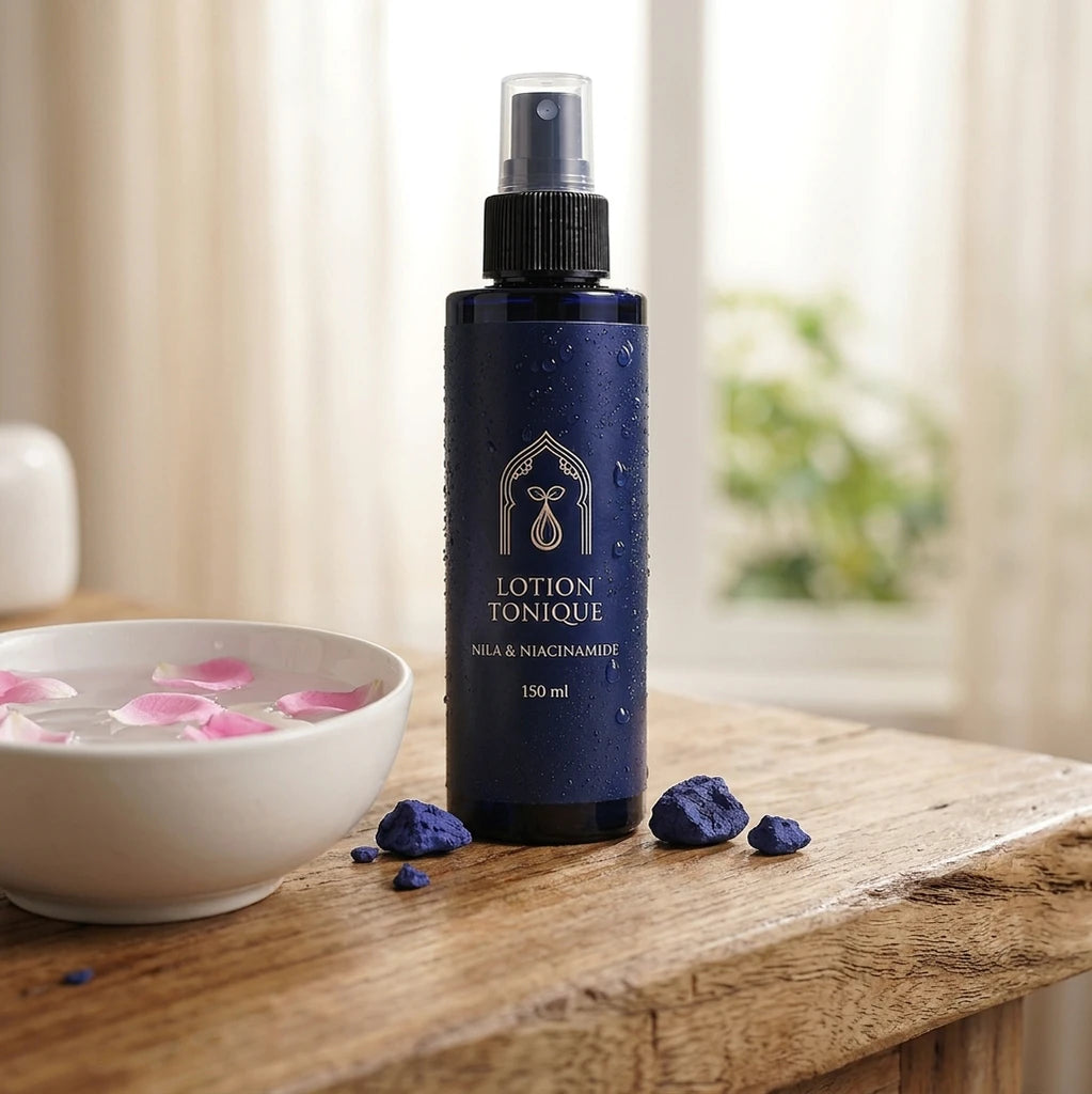Flacon de lotion tonique bleu foncé à vaporisateur, 150 ml, Nila & niacinamide