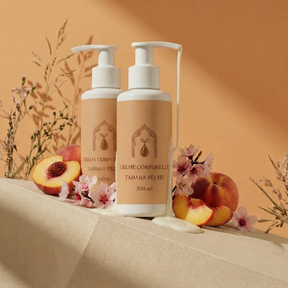 Deux flacons de crème pour le corps beige Tahara Pêche, pompes blanches, 200 ml