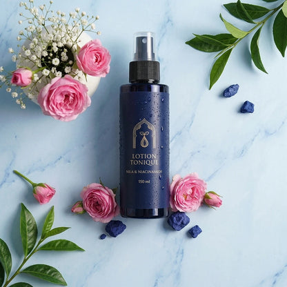 Flacon de lotion tonique bleu foncé à pompe spray, 150 ml, Nila & niacinamide