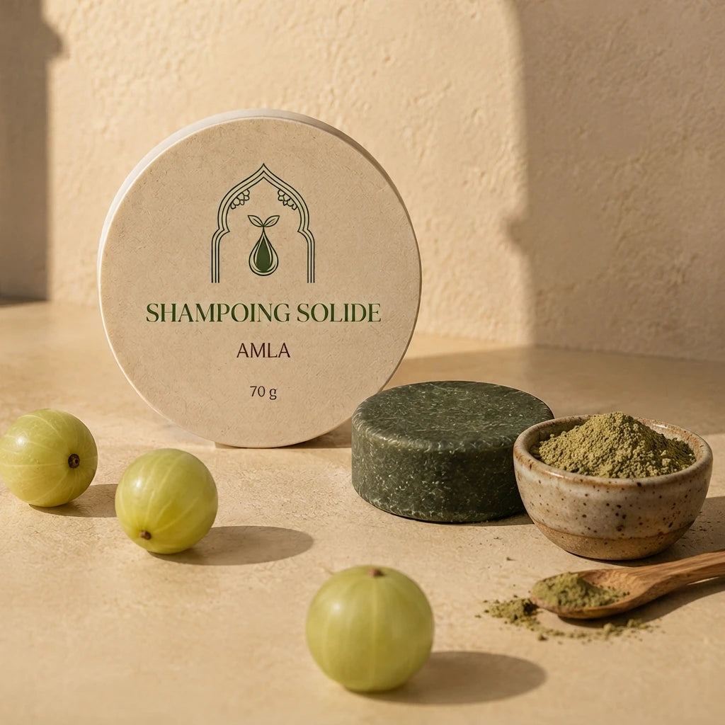 Disque de shampoing solide vert amla avec étiquette ronde beige, 70 g